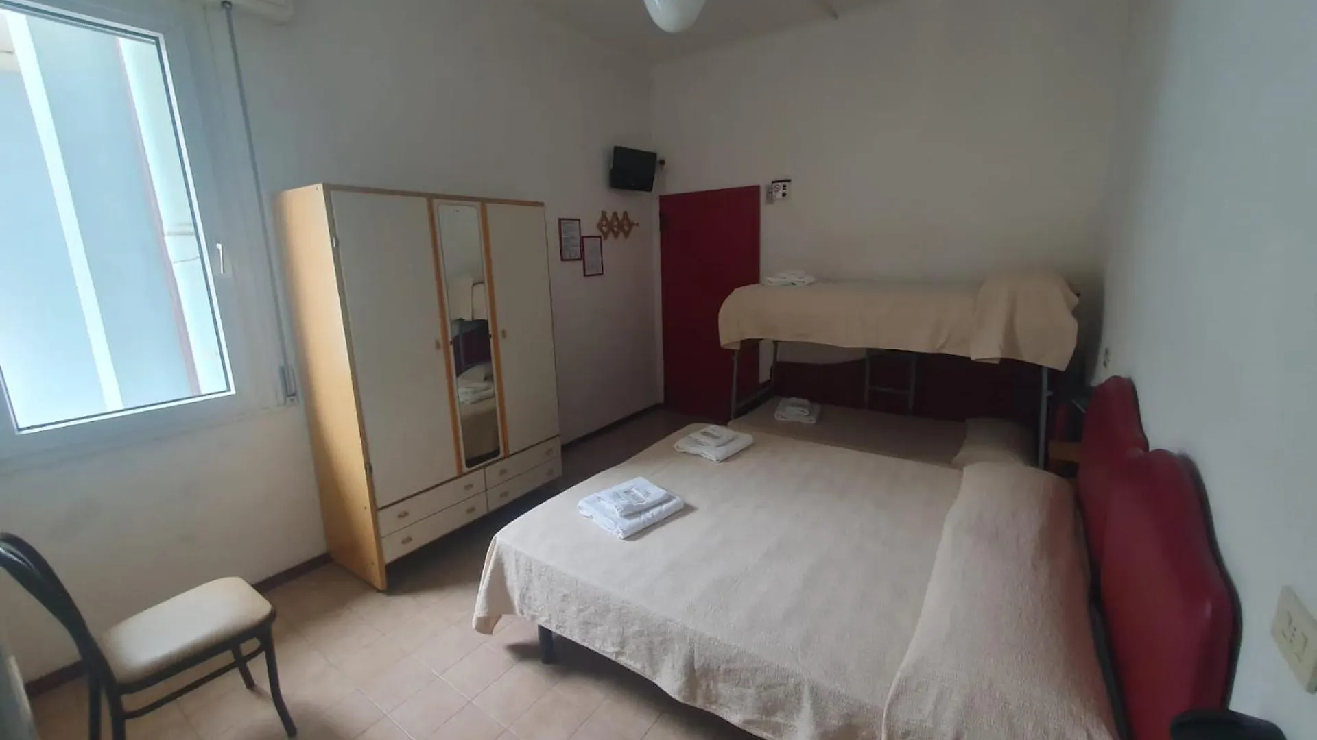 Hotel Ideale Young People Under 40 Rimini